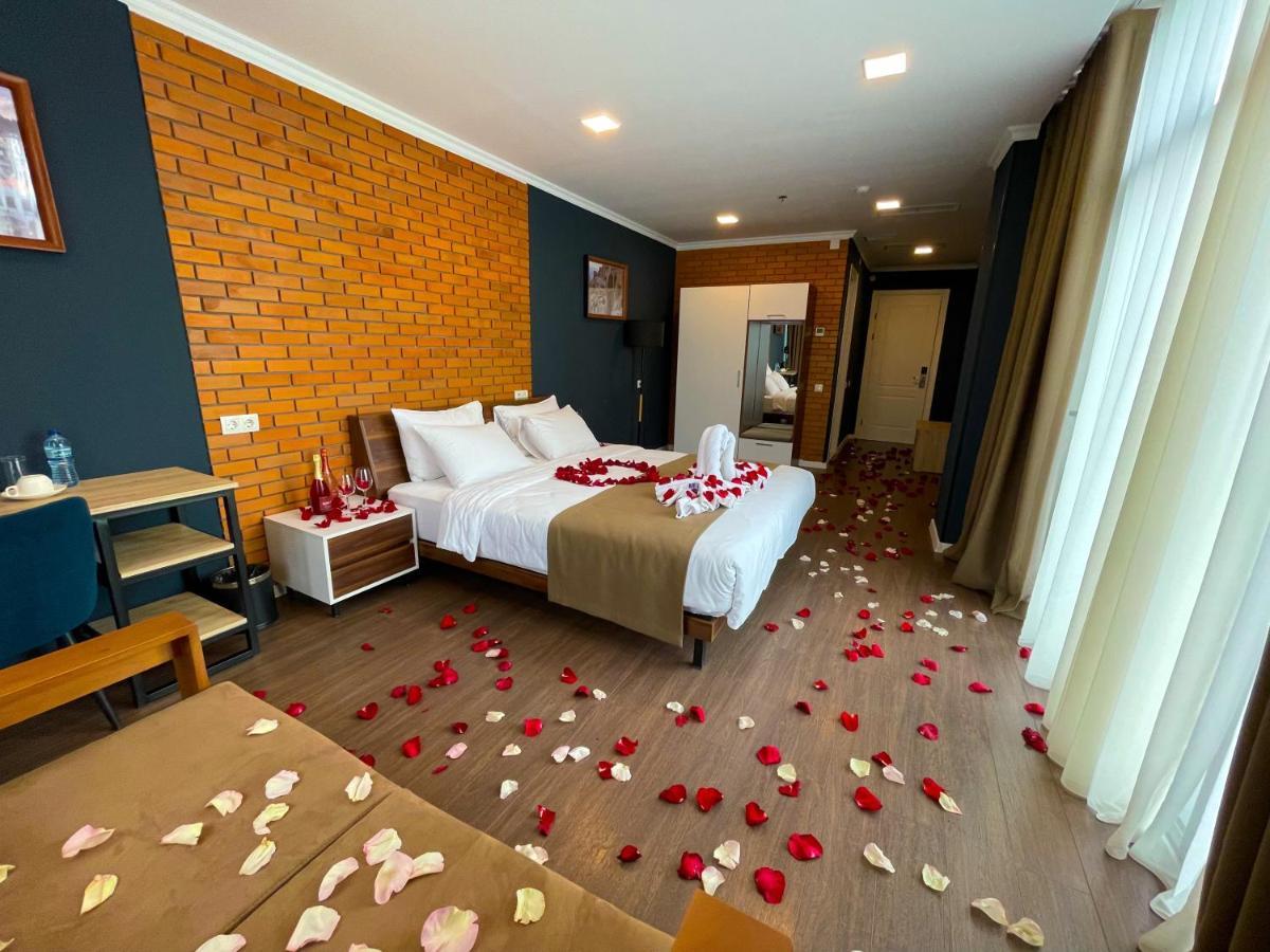 Bricks Hotel Tbilisi Zewnętrze zdjęcie
