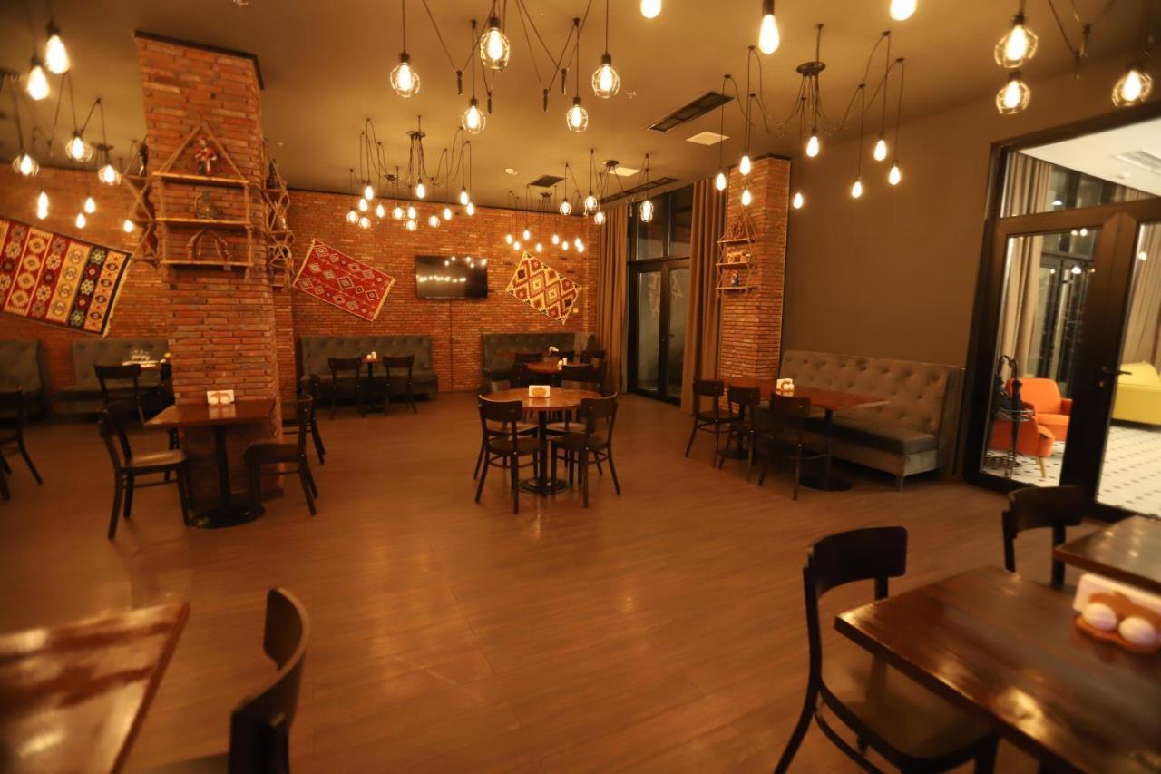 Bricks Hotel Tbilisi Zewnętrze zdjęcie